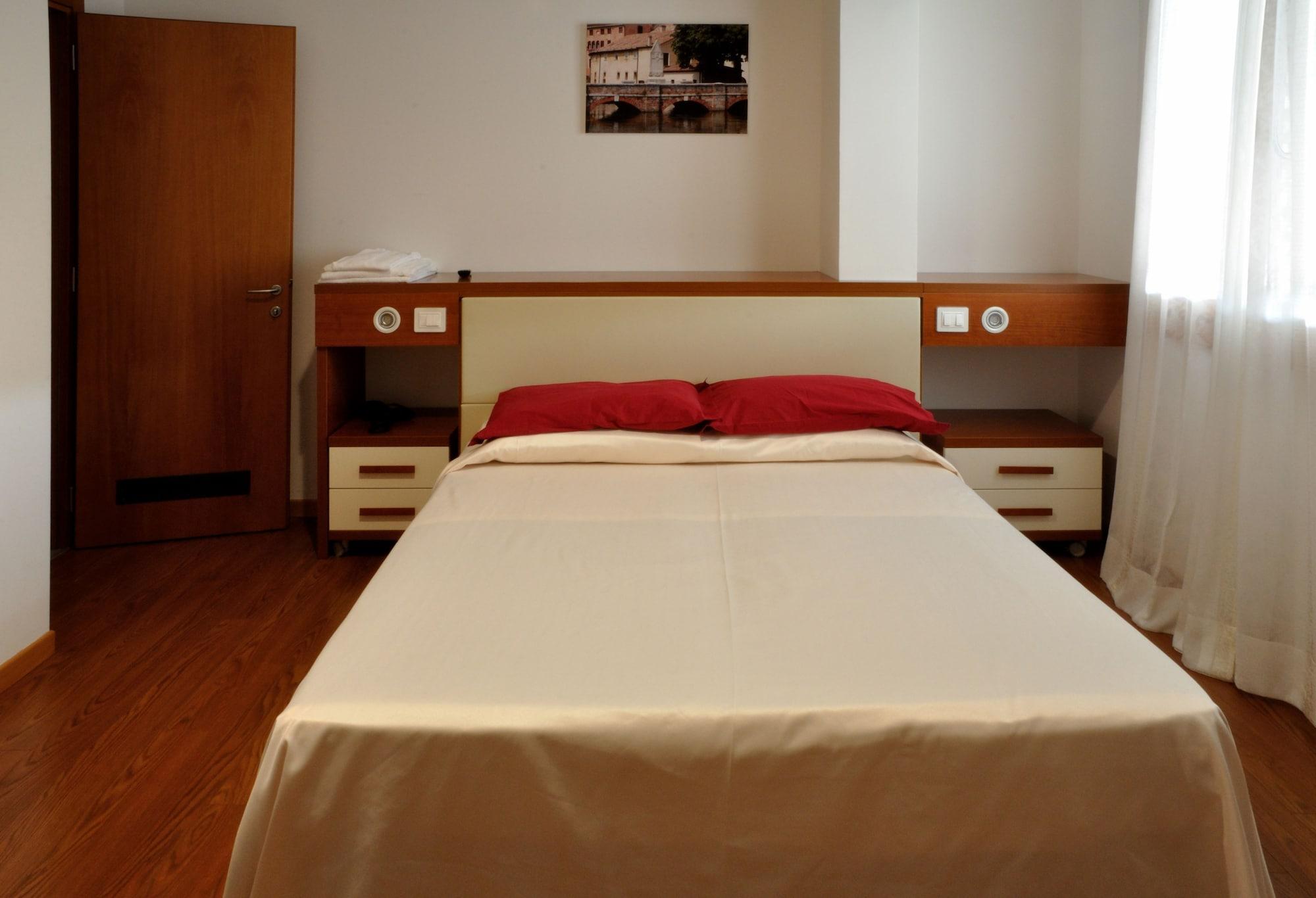 Hotel Mezzaluna Trévise Extérieur photo